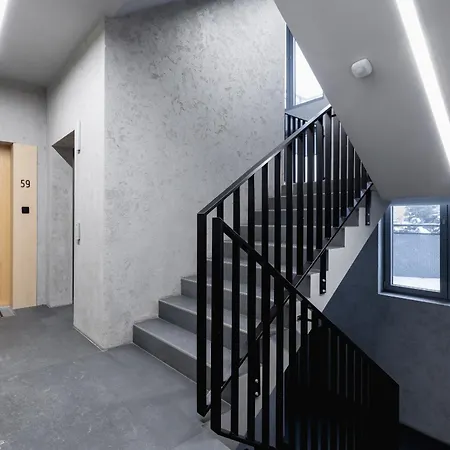 Daire Zlota With Balcony & Parking Near Zoo By Renters Katoviçe