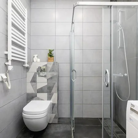 Zlota With Balcony & Parking Near Zoo By Renters * Katoviçe