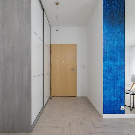 Zlota With Balcony & Parking Near Zoo By Renters * Katoviçe